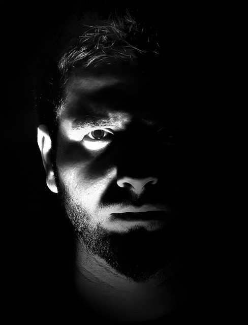 Создавайте команды с участниками из различных отделов для решения общих задач. Это усилит взаимопонимание между специалистами и обогатит их знания. Открытое взаимодействие стимулирует обмен опытом и способствует более качественному выполнению поставленных задач.